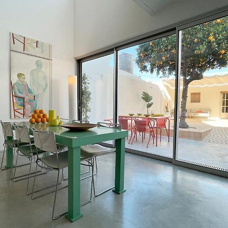 Design & Art, Patio With Orange Tree, Near Seville Carrion de Los Cespedes Eksteriør billede